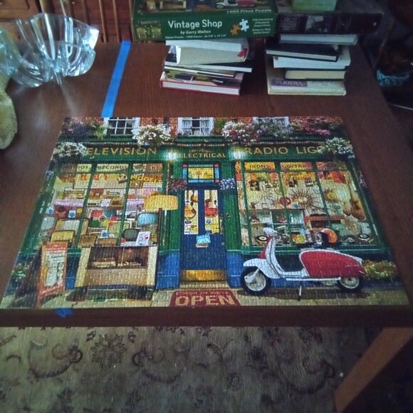 Vintage Shop 1000pc Puzzle - Picture 2 of 2